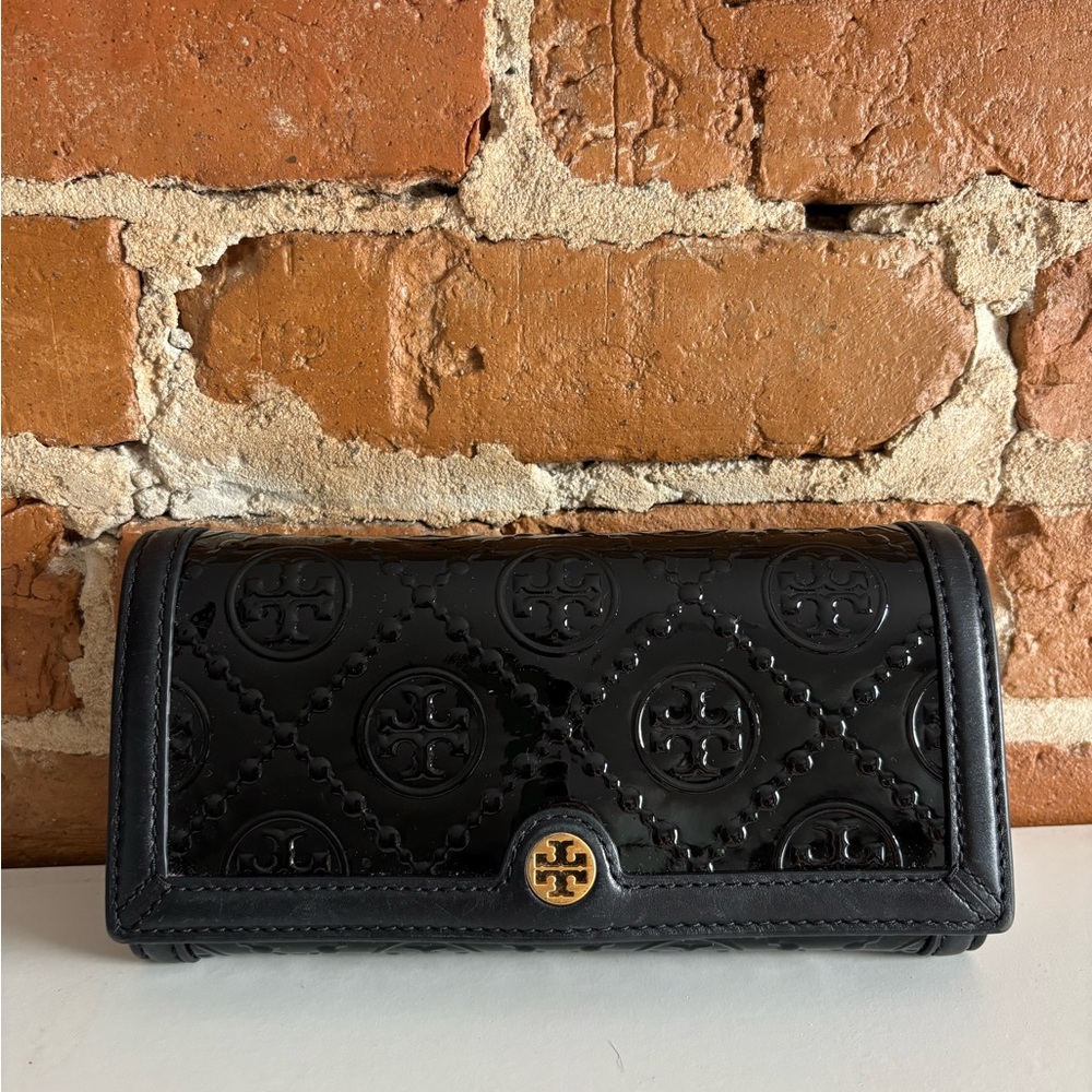 Tory Burch Black Quilted Wallet with Chain Strap